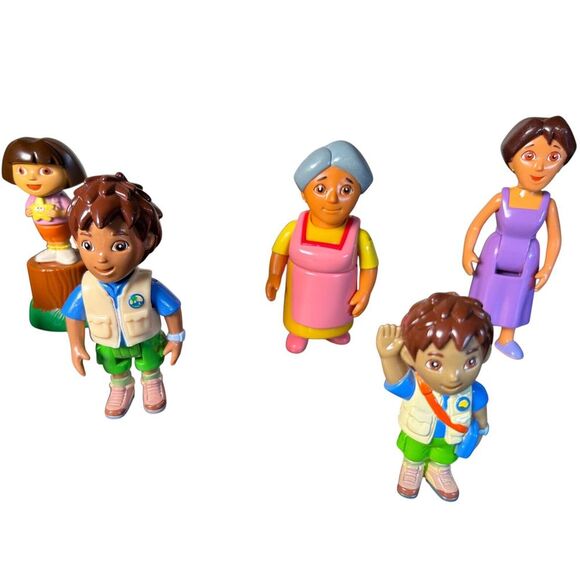 DORA THE EXPLORER FAMILY LOT Of 12 With Animals And Extras - Picture 5 of 7